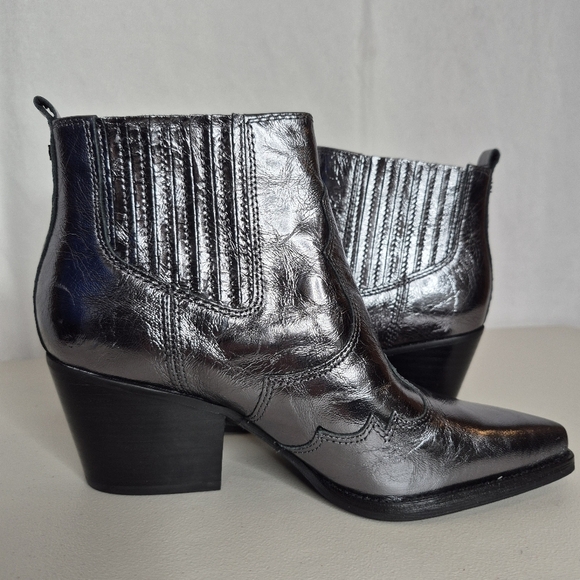 Sam Edelman Winona Silver Metallic Leather Western Style Booties - Size 7 - NWOB - Picture 6 of 16